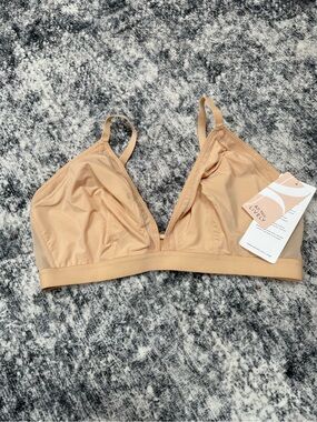Everyday Nude Triangle Bralette - Soft Wireless Comfort